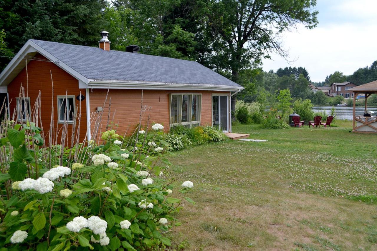 Les 4 chalets - Le 605 Lac-Saint-Paul Extérieur photo