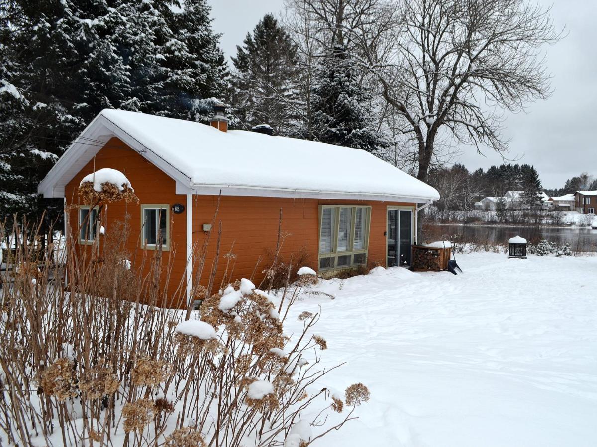 Les 4 chalets - Le 605 Lac-Saint-Paul Extérieur photo